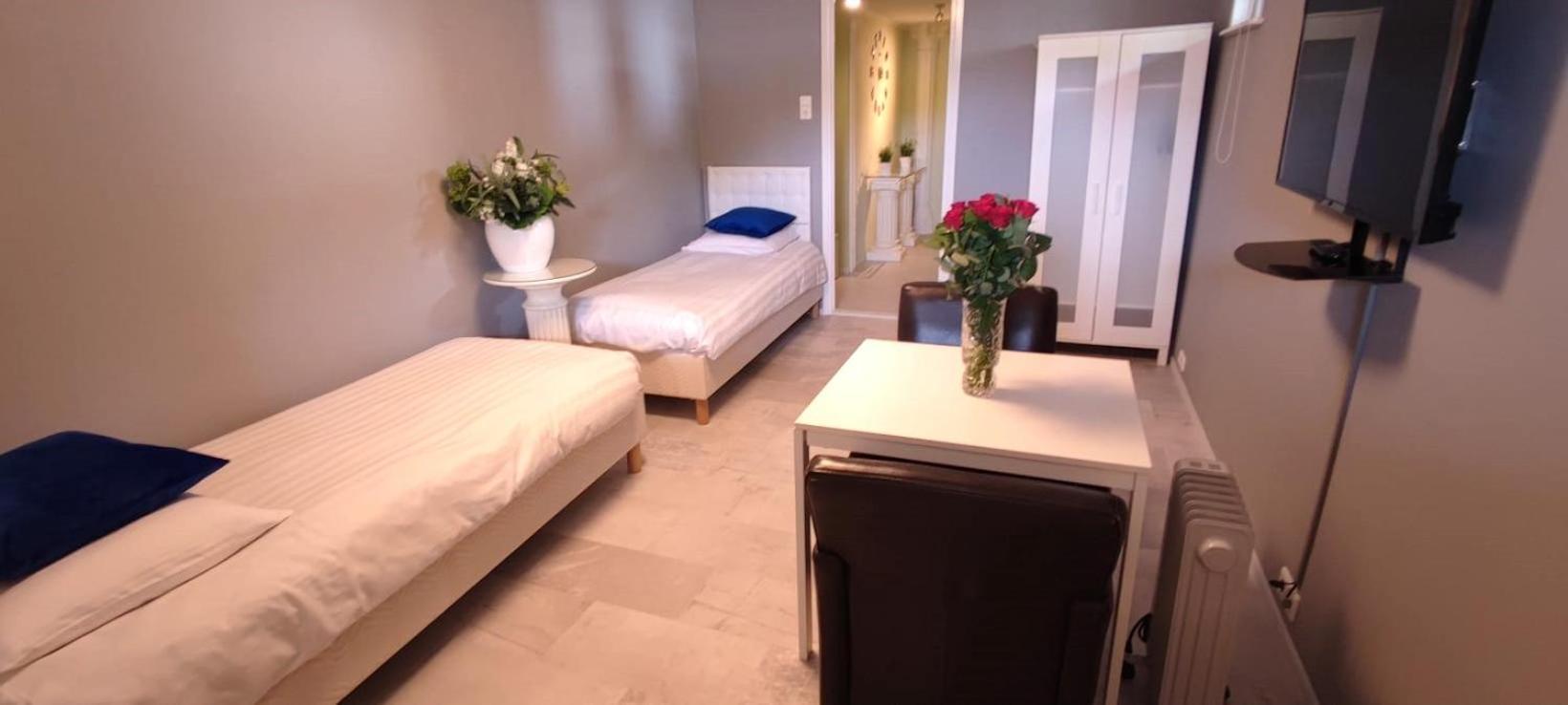 B&B Hotel Elselina Schiedam Bagian luar foto