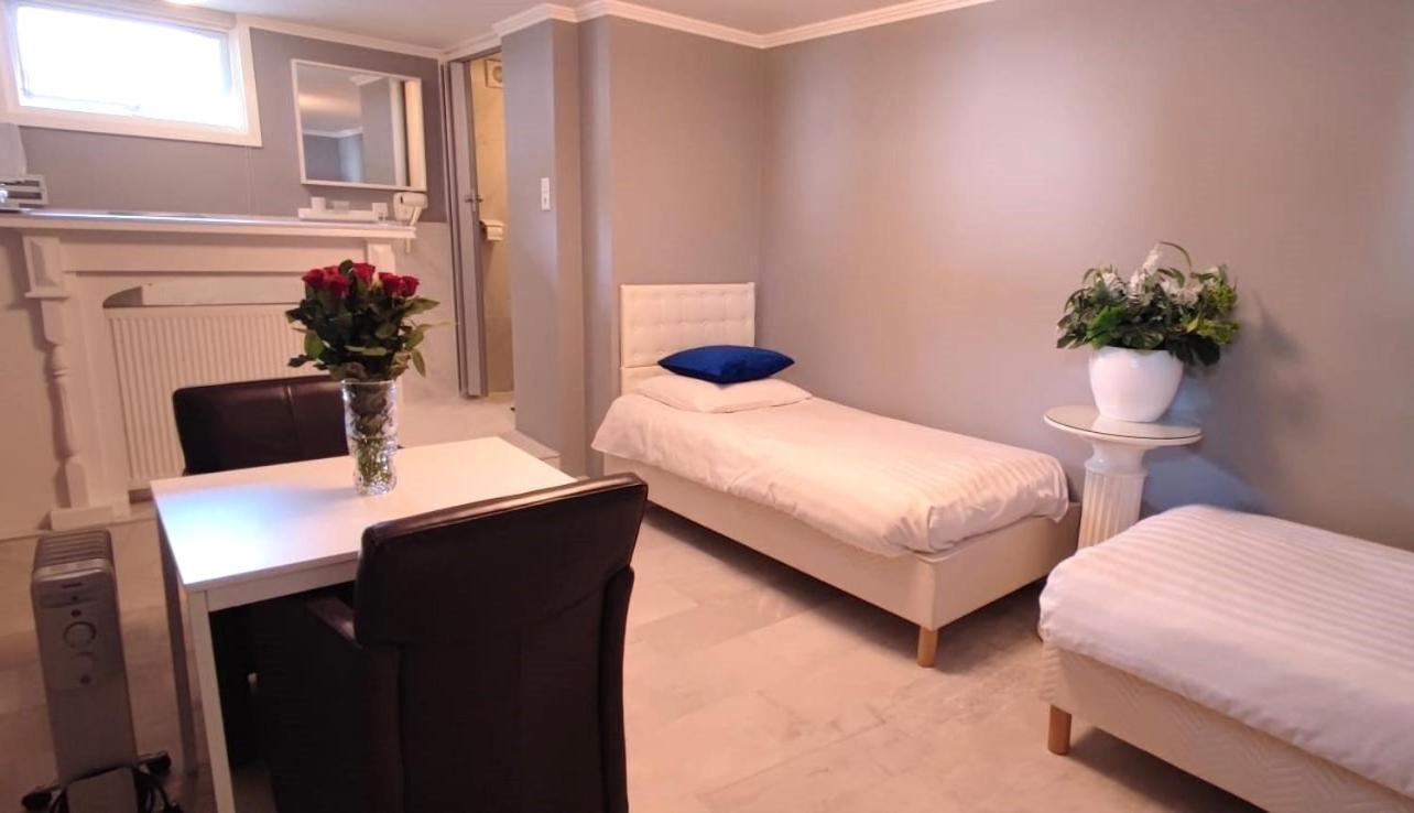 B&B Hotel Elselina Schiedam Bagian luar foto